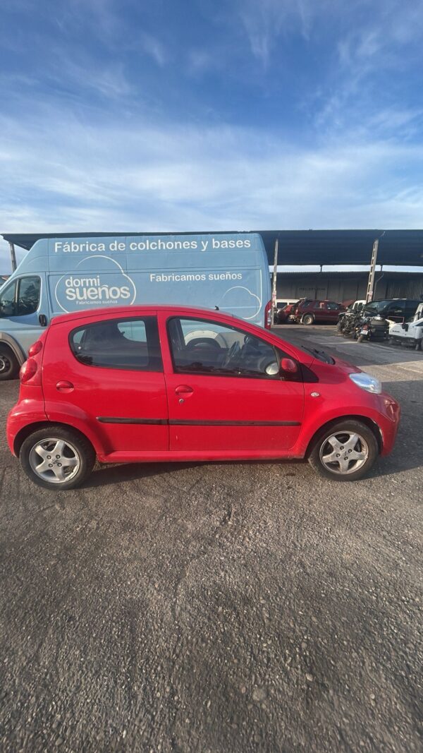 Peugeot 107 5puertas trendy (1.0gasolina)