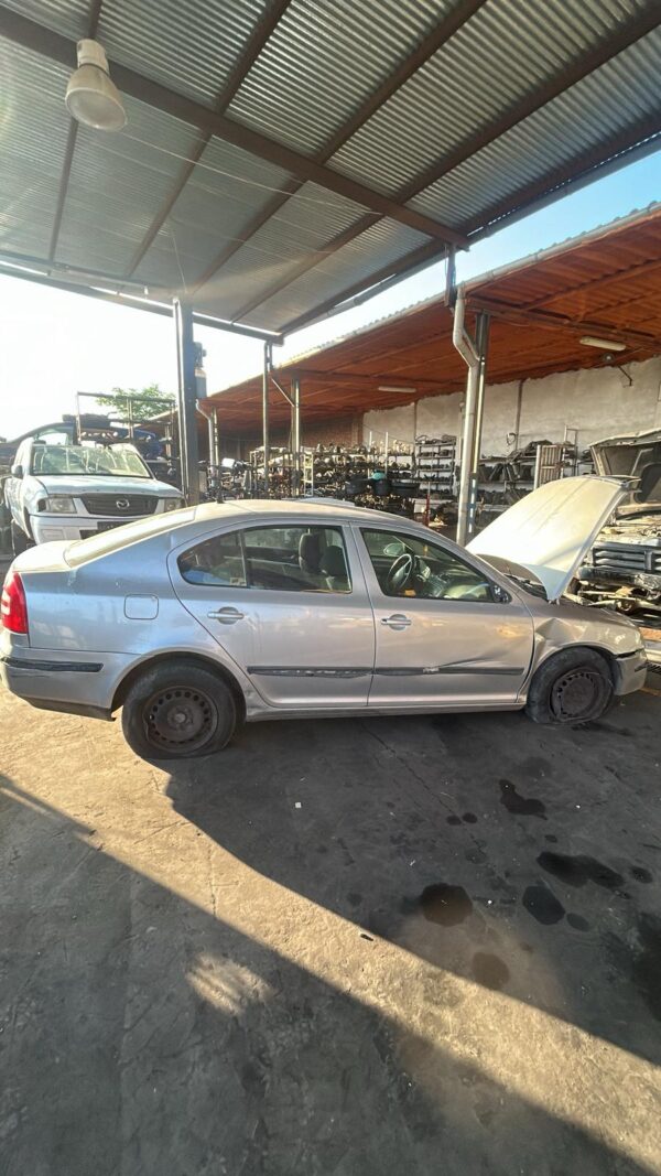 Skoda Octavia del año 2007 con motor (1.9Tdi)