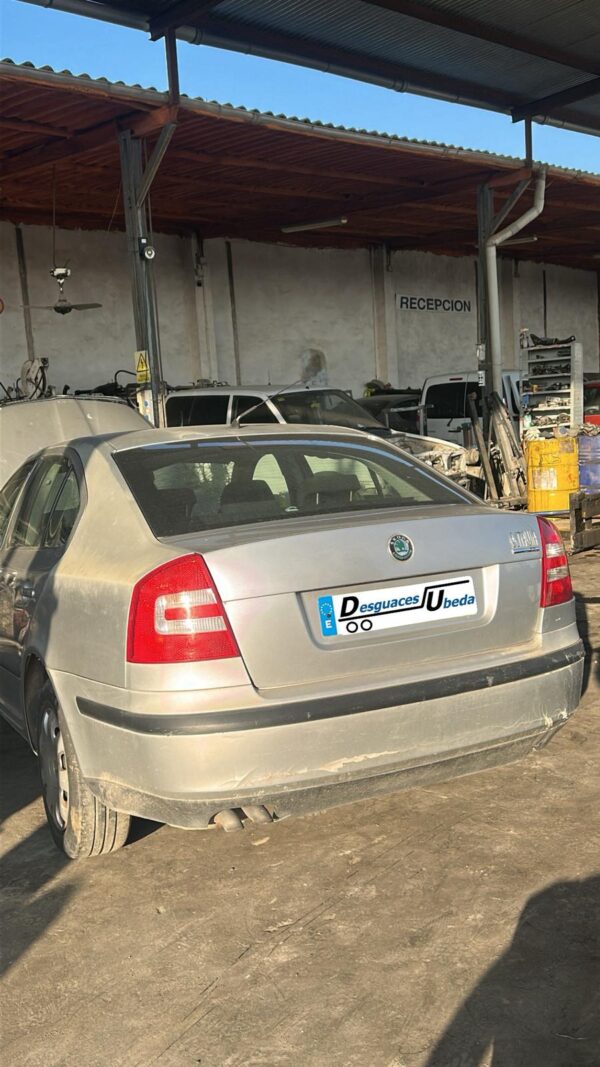 Skoda Octavia del año 2007 con motor (1.9Tdi)
