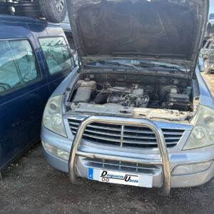 Ssanhuong recctom con motor mercedes 5 cilindros